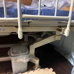引き取り日指定　
フランスベッドの介護ベッドの画像