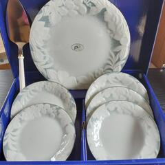 お値下げ新品KURIYMA PARTY SET 栗山陶器　金彩　パーティーセット　ケーキサーバー付きの画像