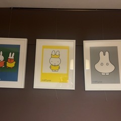 3つ　額縁　IKEA