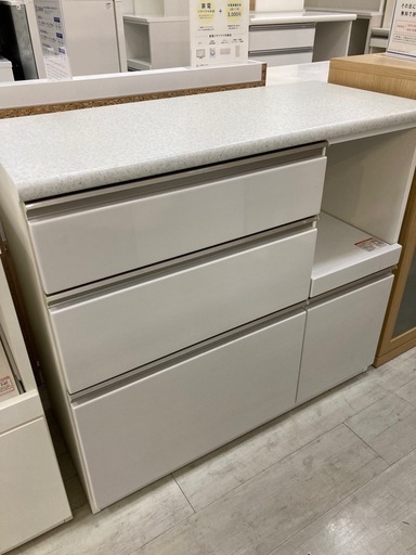 取りに来れる方限定！ニトリのキッチンカウンタ－です！