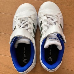 子ども靴の画像