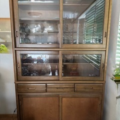 カリモク　収納棚　ダイニングテーブル　椅子