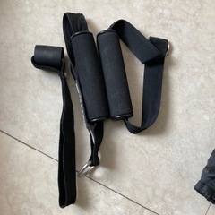 筋トレのチューブとバンドの画像