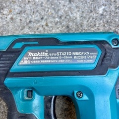 マキタ　充電式タッカー  ST412Dの画像