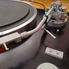 YAMAHA GT-1000　レコードプレーヤーの画像