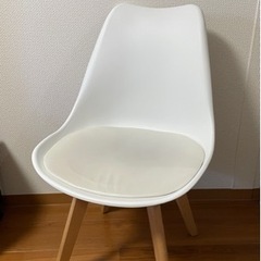 【価格交渉可能🙆‍♂️】イームズ　ダイニングチェア　ホワイト