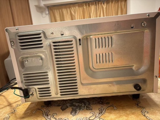 シャープ◇オーブンレンジ◇20L◇トースト機能搭載◇サックリ解凍◇縦開き◇950W◇2015年製◇RE-BE2-W◇K985