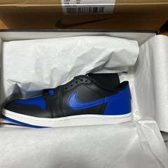 エア ジョーダン 1 LOW '85 “Black and Royal Blue"
の画像