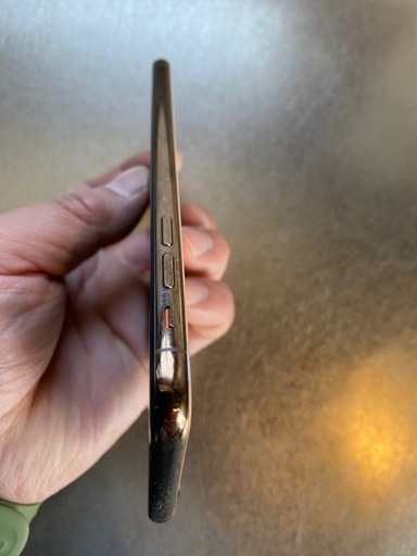 iPhone xsmax 64GB.バッテリー84% 値下げ不可