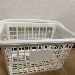 【無料】3/21まで　バスケット　カゴ