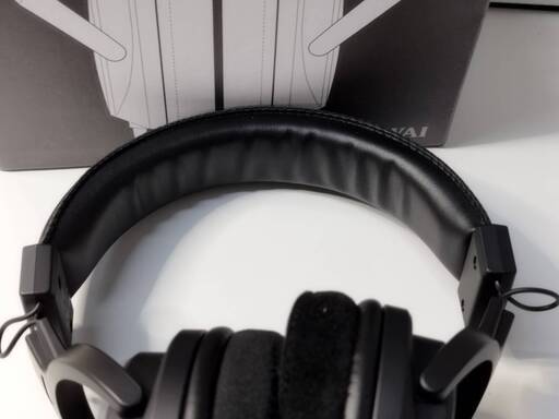 美品】KAWAI 有線ステレオヘッドホン SH-9 Kawai SH-9 ヘッドホン
