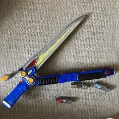 恐竜ジャー剣と獣電池の画像