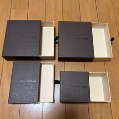 ルイヴィトン 紙袋 空き箱の画像