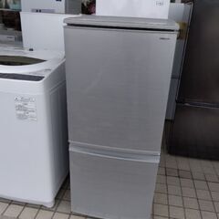 2018年 極上美品　 シャープ 省エネ 高性能  冷蔵庫  ど...