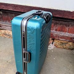 スーツケース　手荷物預け入れサイズ　難あり