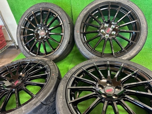 STI ブラックホイールセット 18インチ 225/40ZR18