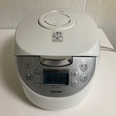 東芝 炊飯器 5.5合だき 2021年製 rc-10hk
