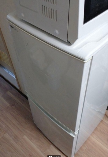 冷凍冷蔵庫　シャープ　SJ-714