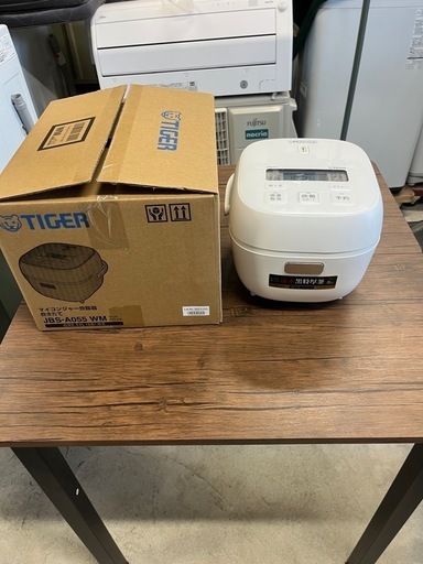 2023年製タイガー　3合炊きマイコン炊飯器