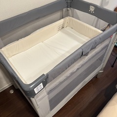 アップリカ　ベビーベッド