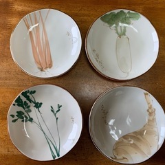 ☆(美品)小皿4枚の画像