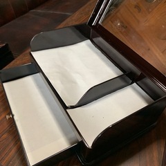 漆器 花と蝶デザイン ボックス型収納の画像