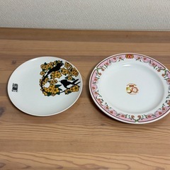 餃子の王将50周年のお皿と淡麗のお皿