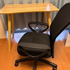 iris 椅子 +Alucksテーブルの画像