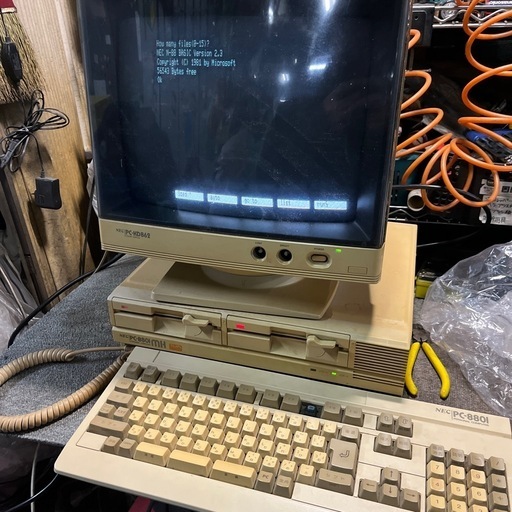 NEC PC-8801MH 起動確認済み　キーボードは不具合？あり　黄ばみ等あります