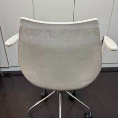 カルテル社 マウイチェアの画像
