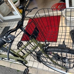 オリーブグリーンのシティー