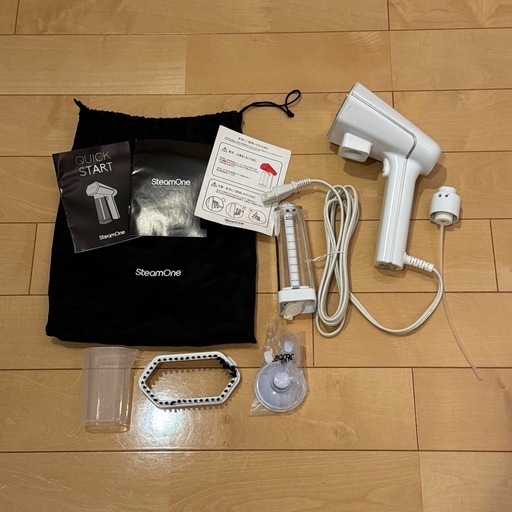 【美品】スチームワン　SteamOne 衣類スチーマー