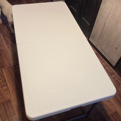 折りたたみテーブル　キャンプテーブルBBQテーブルの画像