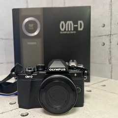 期間値下げ！　一眼レフ　ミラーレス　カメラ　OM-D E-M10...