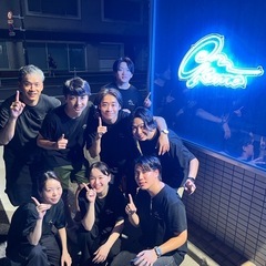 【パート・アルバイト募集！】おしゃれならーめん屋では働きませんか？？時給1,300円〜、週1回〜OK!、髪色自由、ピアスOK、ホール・接客がメインです！！の画像