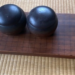 将棋版(足付き)と囲碁セットの画像