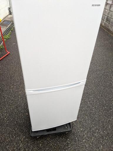 アイリスオーヤマ　2ドア冷蔵庫　IRSD-14A-W　2023年製