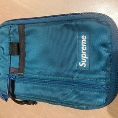 supremeの画像