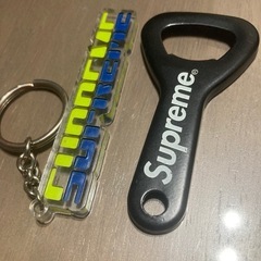 supremeの画像