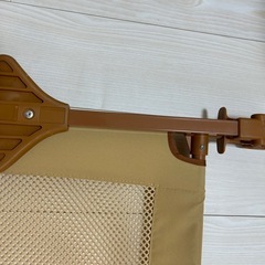 ベッドガード　ベージュ1の画像