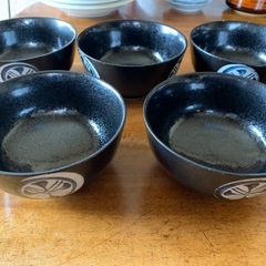 丼鉢の画像