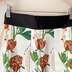 h&m 花柄　スカート の画像