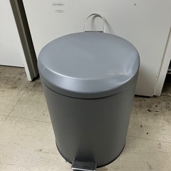 ☆値下げ☆A2503-560 ペダル式ゴミ箱 グレー  キズ 汚...