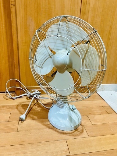 昭和レトロ　大正レトロ　扇風機　アンティーク　ビンテージ　日立製　自宅やお店のインテリアに！不動です！　置物　オブジェ　飾り