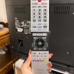 東芝REGZA 32V 液晶カラーテレビの画像