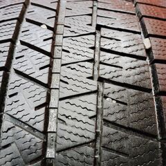 DUNLOP WINTER MAXX03 225/45R17 17インチ スタッドレス 2本 20年製 バリ溝 ベンツ/Aクラス/Bクラス/Cクラス等　(KTN313)の画像