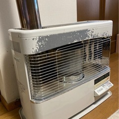 煙突付き石油ストーブ
