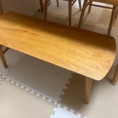 ダイニングテーブル&チェアの画像