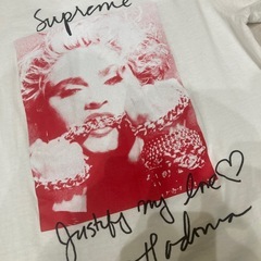 supremeの画像