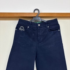 【中古】ベネトン　ネイビーズボン　サイズ27の画像